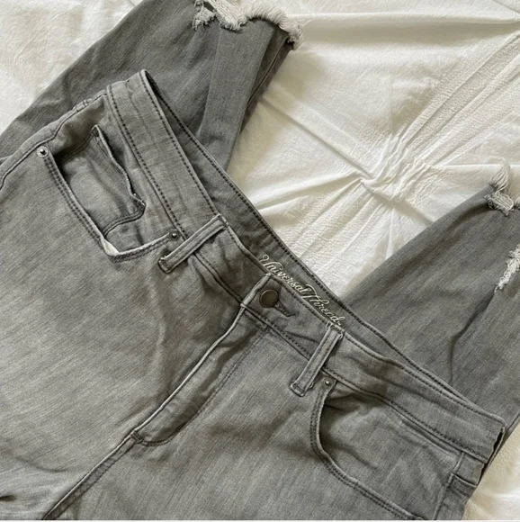 Universal Thread Distressed skinny Gray Jeans 16 - Picture 2 of 9